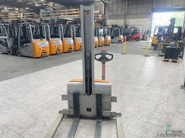 Stacker Jungheinrich EBC 10G-117-156E