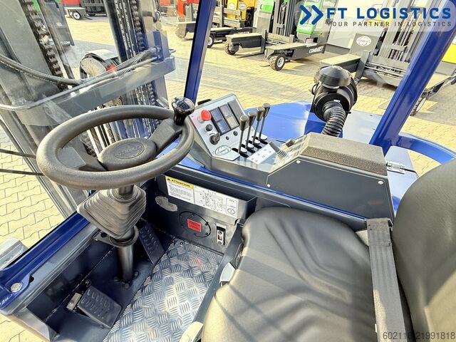 4-way forklift Combilift CB3000 GAS TRIPLEX 5500 POSITIONER