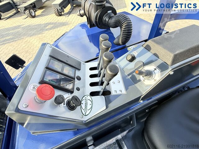 4-way forklift Combilift CB3000 GAS TRIPLEX 5500 POSITIONER