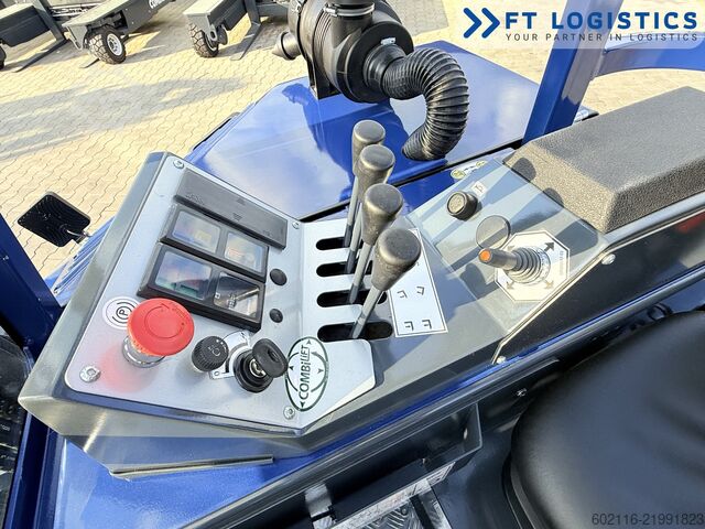 4-way forklift Combilift CB3000 GAS TRIPLEX 5500 POSITIONER