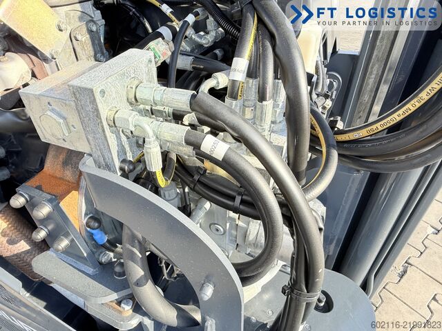 4-way forklift Combilift CB3000 GAS TRIPLEX 5500 POSITIONER