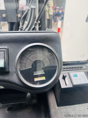 Electric 4-wheel forklift Linde E 30 - 03 S Triplex Kabine ZVG