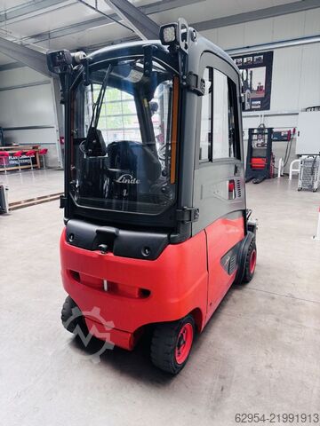 Electric 4-wheel forklift Linde E 20 PH-02 EVO Triplex Kabine ZVG