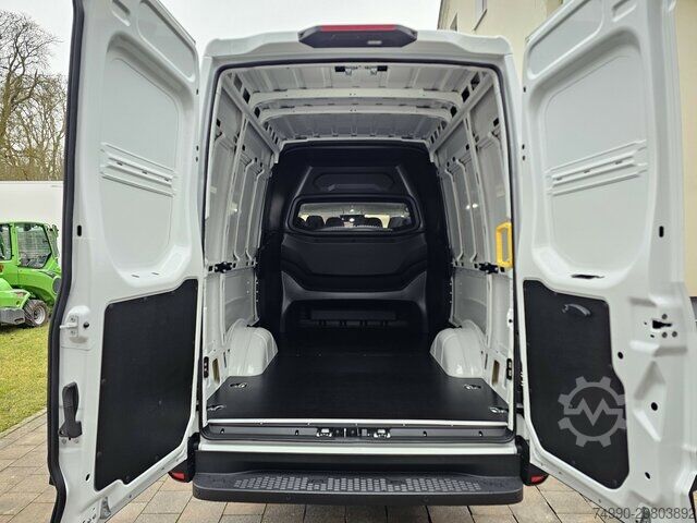 Kastenwagen hoch Iveco Daily 35S18HA8V DOKA Hi-Matic 12m³ L2H2 7 Sitze