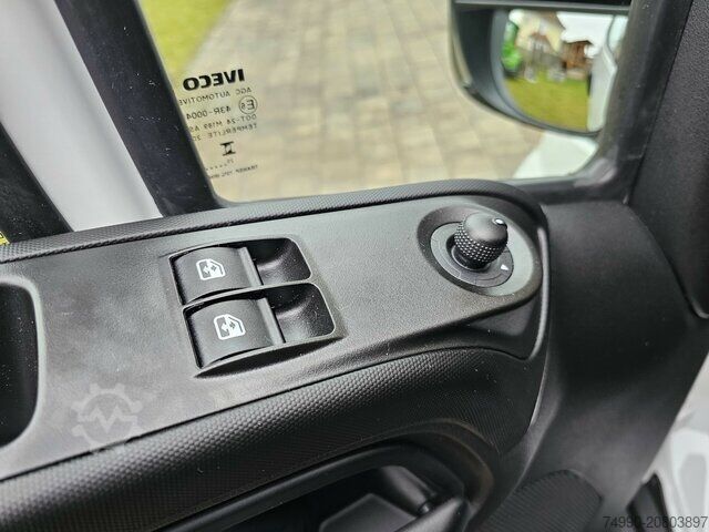 Kastenwagen hoch Iveco Daily 35S18HA8V DOKA Hi-Matic 12m³ L2H2 7 Sitze