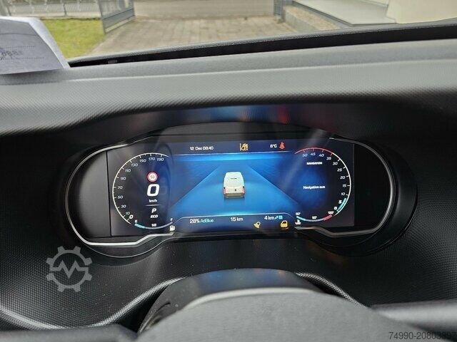 Kastenwagen hoch Iveco Daily 35S18HA8V DOKA Hi-Matic 12m³ L2H2 7 Sitze