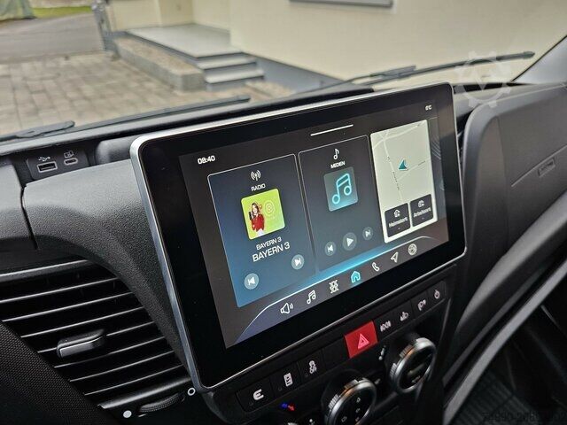 Kastenwagen hoch Iveco Daily 35S18HA8V DOKA Hi-Matic 12m³ L2H2 7 Sitze