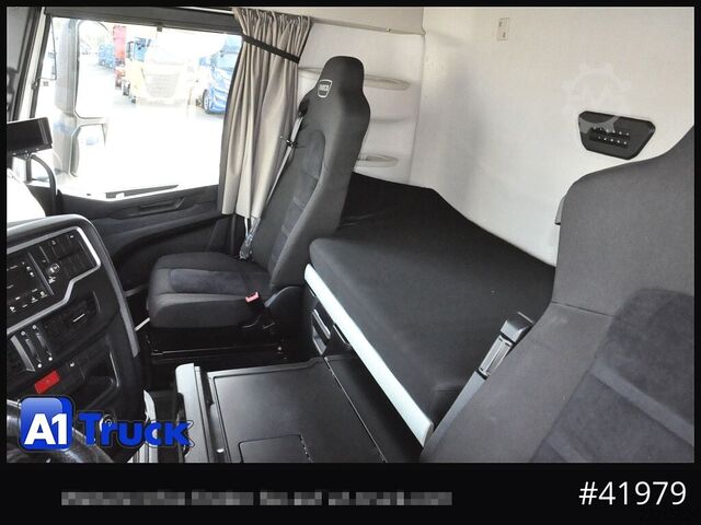 Standard tractor unit IVECO S-Way, SZM, LNG, Gas, Navi Intarder