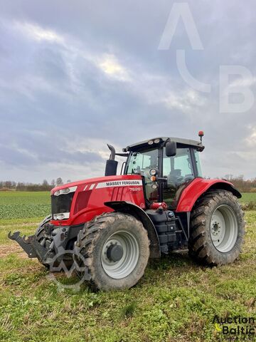 Traktor Massey Ferguson 7620