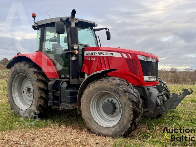 Traktor Massey Ferguson 7620