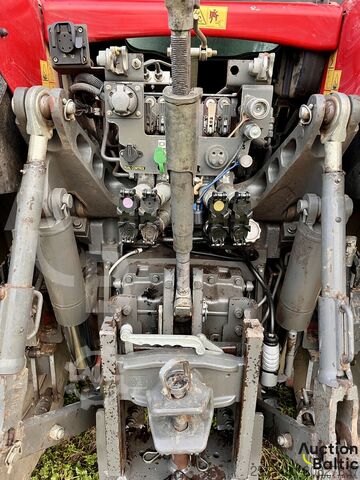 Traktor Massey Ferguson 7620