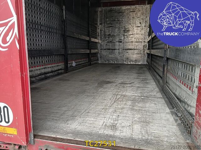 Schiebeplanen Fruehauf 