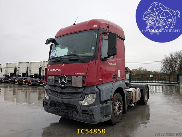 Gefährliche Stoffe Mercedes-Benz Actros 1842