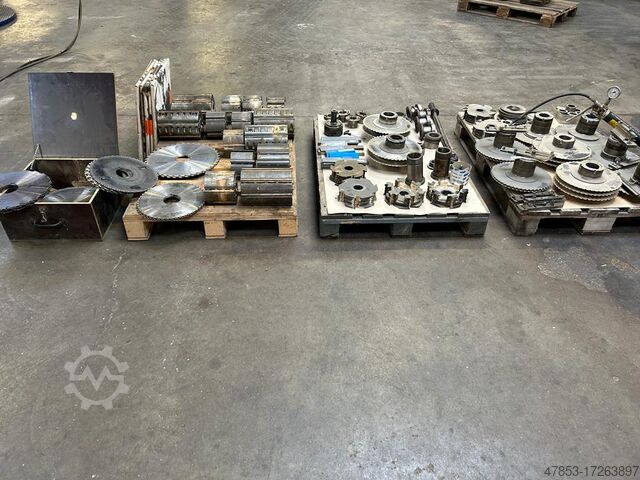 Moulder WACO HM200 un