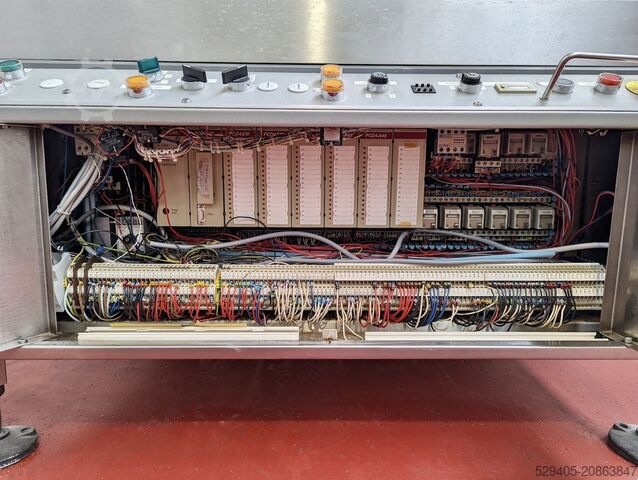 Vigneteuse / étiqueteuse Société Française d'Etiquetage (SFE) -