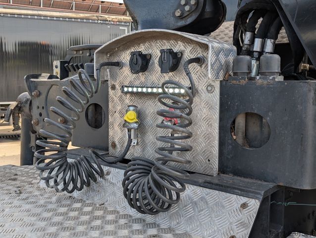 Sattelzugmaschine MAN TGX 33.510 BL SA 6x4 mit EPSILON S260Z96, MIETE?