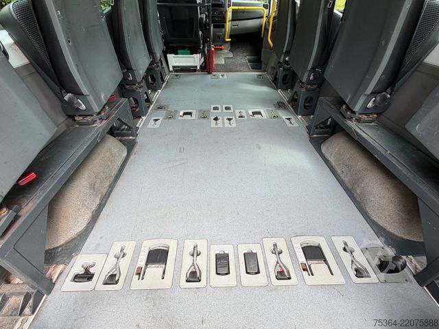 Minibus MERCEDES-BENZ Sprinter 313 Cdi L2H2 9Sitze Rollstuhllift Klima