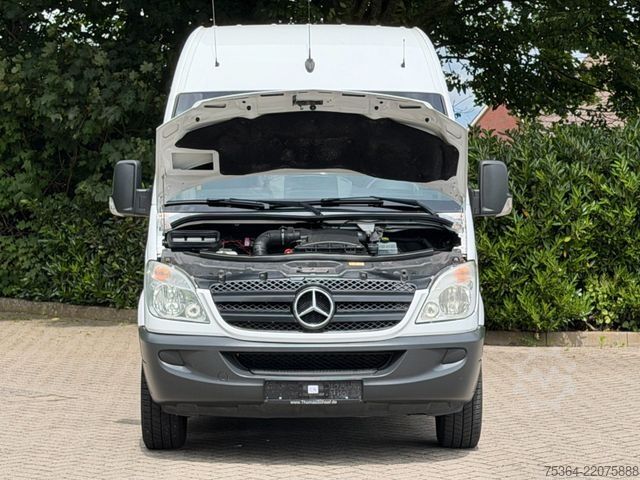 Minibus MERCEDES-BENZ Sprinter 313 Cdi L2H2 9Sitze Rollstuhllift Klima