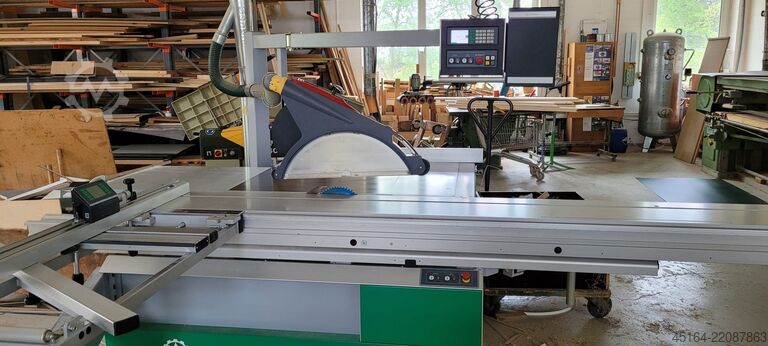 Sliding table saw Altendorf F45