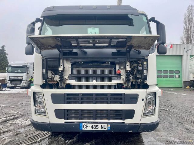 Silo Volvo FM 12.380 695038 KM, AUGER + AIR, 8 COMPARTMENTS