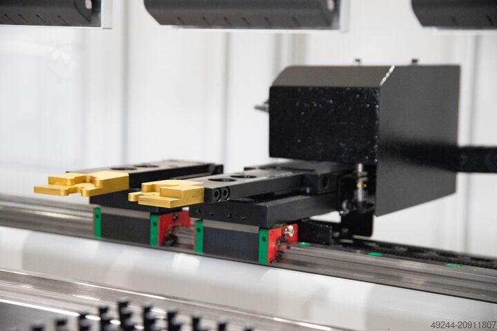 Electrical Press Brake G30 (125x3200) CoastOne G30 (125x3200)