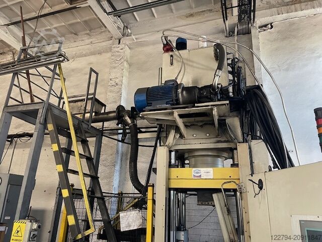 Semi-automatic press machine COMEC PCV180