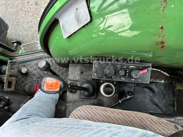 Traktor FENDT 250 SA 4x4 Fronthydraulik Rasenbereifung