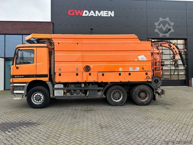 Suction vehicle Mercedes-Benz Actros 3340 6x6 Kanalreinigung + Wasserruckgewi...