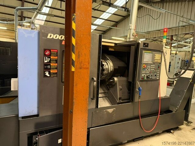 CNC lathe DOOSAN Puma 26005