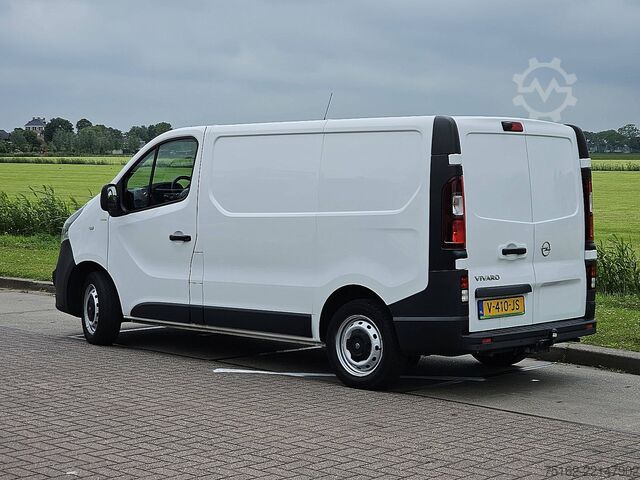 High-roof van OPEL VIVARO 1.6