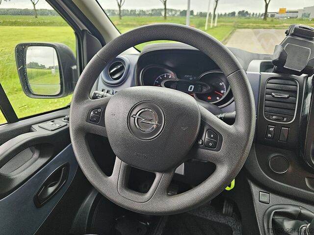 High-roof van OPEL VIVARO 1.6