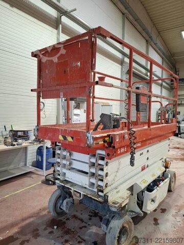 Scherenhebebühne JLG 2646ES