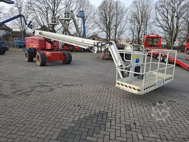 Telescopic boom lift Genie S-85
