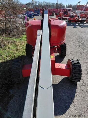 Telescopic boom lift Genie S-40