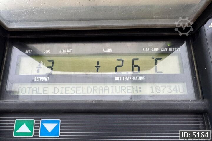 Refrigerated/frozen transport Schmitz Cargobull SKO 24 / Drum brakes / Carrier Vector 1550 / Pa...