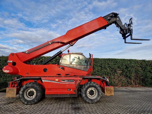 Telescopic forklift Manitou MRT 3050+ St4