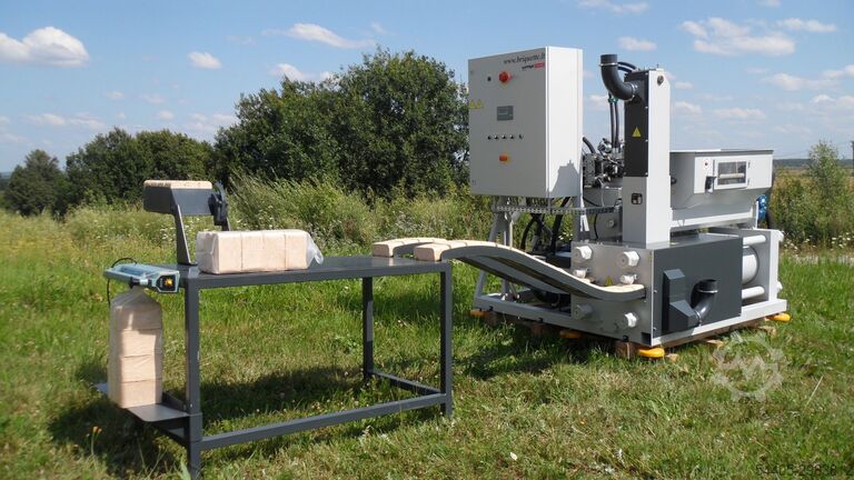 Briquetting press UMP Technika BP500A