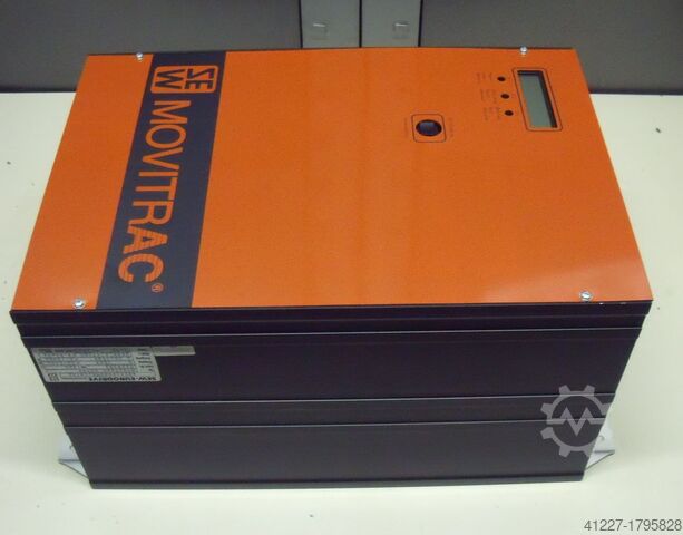 Frequenzumrichter 3 kW 4,8 kVA SEW-EURODRIVE Movitrac 204 XV