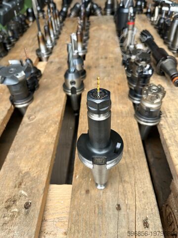 Tool holder HOLEX SK40-1/10-100 z tulejką ER16 