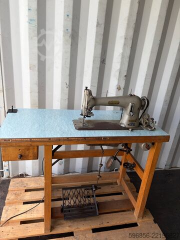 PFAFF 134-0-6 Zylindernähmaschine für Leder und Sattlerei PFAFF 134-0-6 Maszyna do szycia skóry kaletnicza cylindryczna PFAFF 134-0-6 Maszyna do szycia skóry kaletnicza cylindryczna