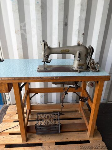 PFAFF 134-0-6 Zylindernähmaschine für Leder und Sattlerei PFAFF 134-0-6 Maszyna do szycia skóry kaletnicza cylindryczna PFAFF 134-0-6 Maszyna do szycia skóry kaletnicza cylindryczna