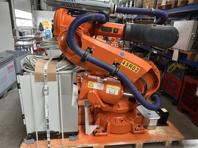 Industrial robot ABB IRB 6640