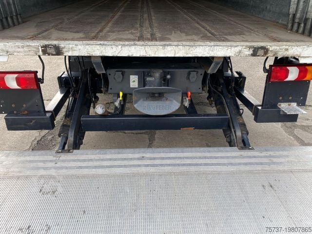 Box truck MERCEDES-BENZ 1223L / Klima / LBW1,5to. / 3 Sitzp.
