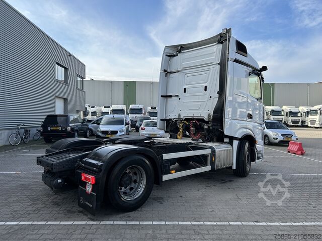 Standard-SZM Mercedes-Benz Actros 1845 Streamspace / 564 dkm / Tacho V2 / ...