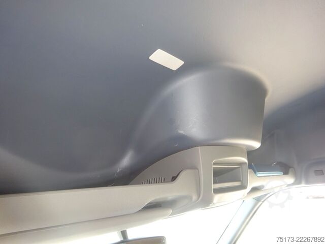 Sonderausbau-Transporter RENAULT Master ENERGY dCi 145 GAMO Verkaufsmobil