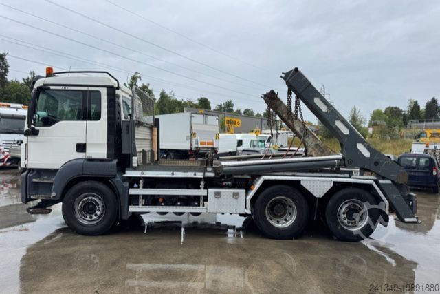 Skip truck MAN TGS 28.440 6x2 UT GIGANT