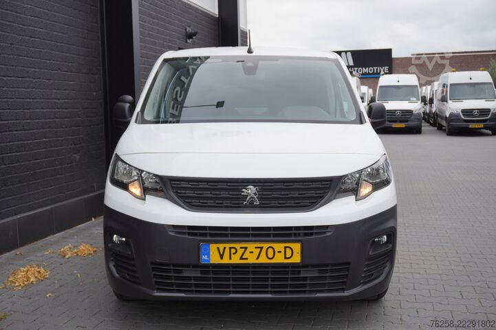 Hochdachkombi Peugeot Partner 1.2 PureTech 110Pk Benzine - Airco - Na...