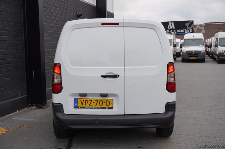 Hochdachkombi Peugeot Partner 1.2 PureTech 110Pk Benzine - Airco - Na...