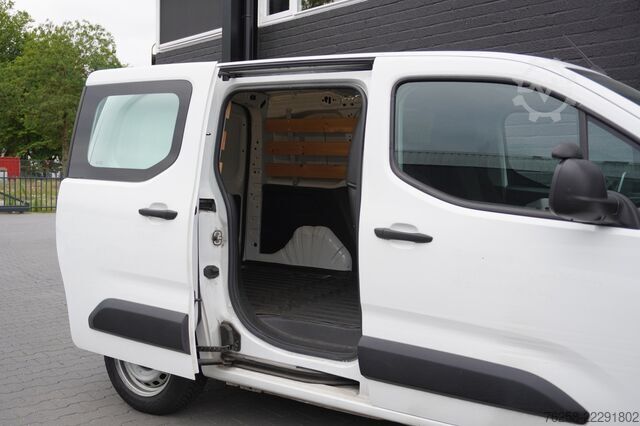 Hochdachkombi Peugeot Partner 1.2 PureTech 110Pk Benzine - Airco - Na...