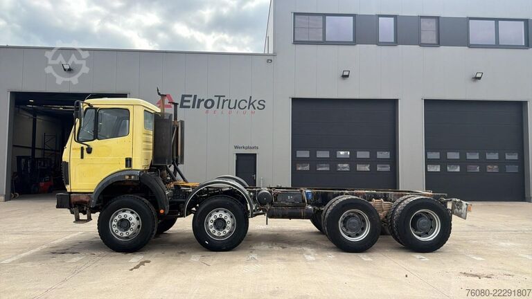 Fahrgestell mit Fahrerhaus Mercedes-Benz SK 3229 (V8 / BOITE MANUELLE / LAMES / BIG AXLE...